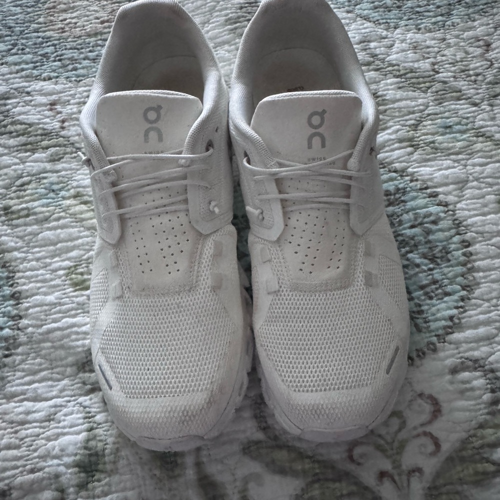 On Running White Athletic Shoes slip on